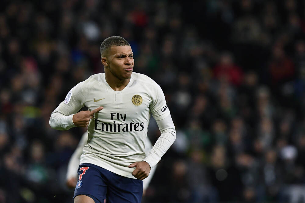 董宇辉、王兴兴入选2025亚太U35行业先锋领袖榜单